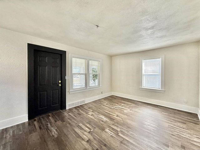 1138 10th Street, Beloit, WI 53511