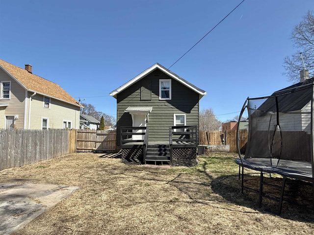 1138 10th Street, Beloit, WI 53511