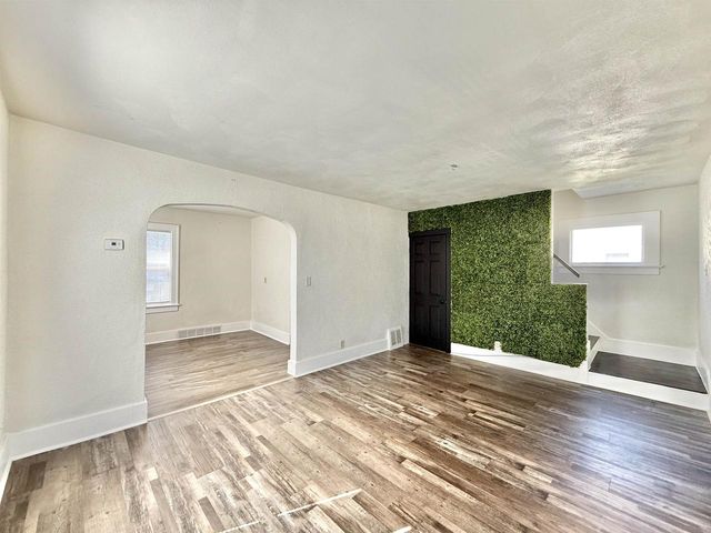 1138 10th Street, Beloit, WI 53511