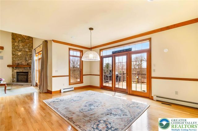 5590 Tuscany Court, Upper Saucon Twp, PA 18036