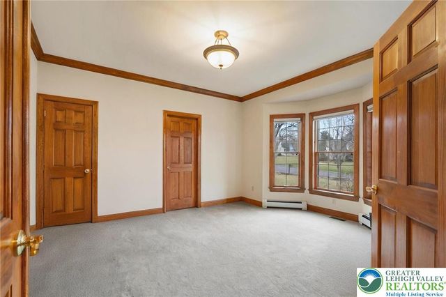 5590 Tuscany Court, Upper Saucon Twp, PA 18036