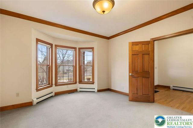 5590 Tuscany Court, Upper Saucon Twp, PA 18036