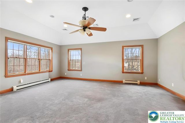 5590 Tuscany Court, Upper Saucon Twp, PA 18036