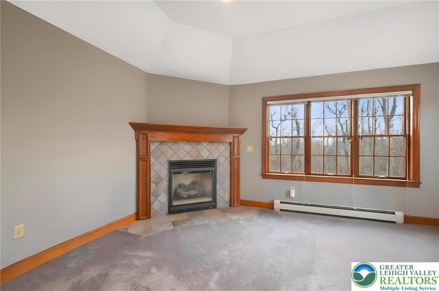 5590 Tuscany Court, Upper Saucon Twp, PA 18036