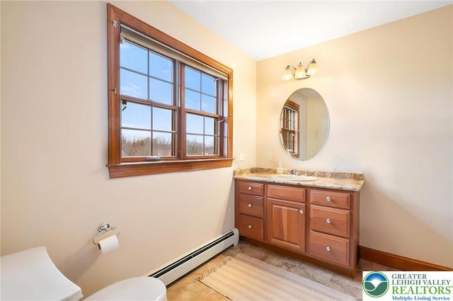 5590 Tuscany Court, Upper Saucon Twp, PA 18036