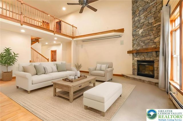 5590 Tuscany Court, Upper Saucon Twp, PA 18036