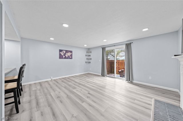 9648 E Idlewood Drive, Twinsburg, OH 44087