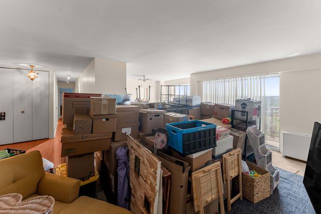 6833 N Kedzie Avenue A1511, Chicago, IL 60645