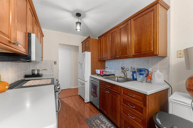 6833 N Kedzie Avenue A1511, Chicago, IL 60645