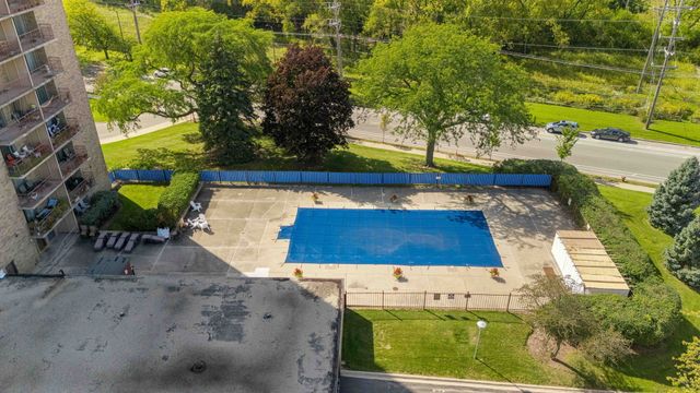 6833 N Kedzie Avenue A1511, Chicago, IL 60645