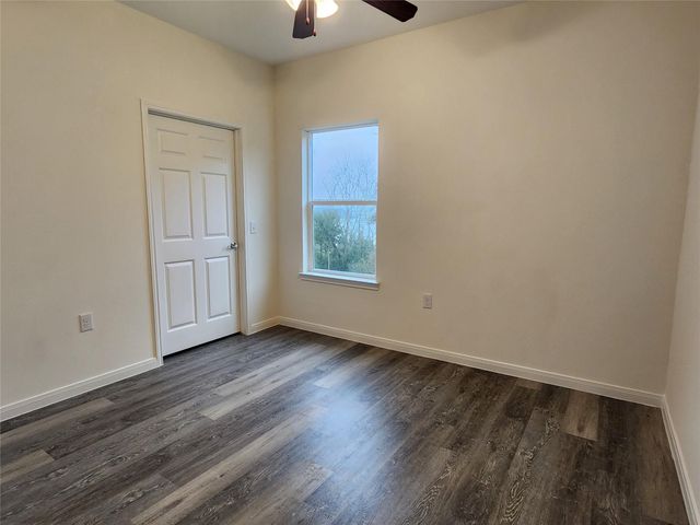 6202 Lacey Oak Drive, Hitchcock, TX 77563