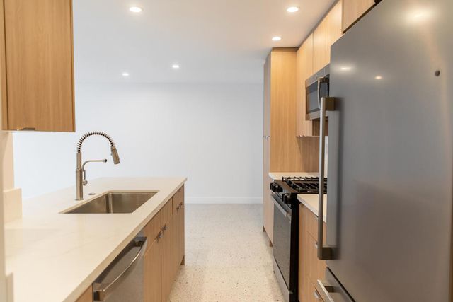 1400 E Palm Canyon Drive 217, Palm Springs, CA 92264