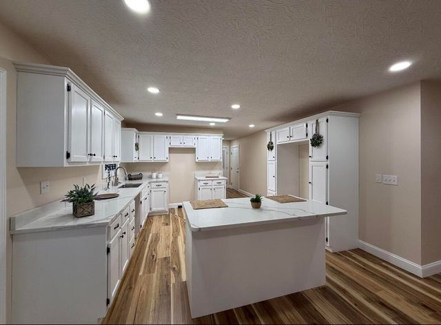 18 Ash Drive, Nancy, KY 42544