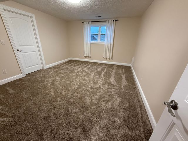 18 Ash Drive, Nancy, KY 42544