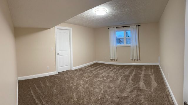 18 Ash Drive, Nancy, KY 42544