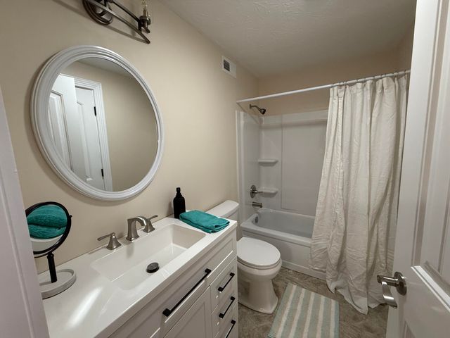 18 Ash Drive, Nancy, KY 42544