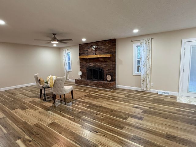 18 Ash Drive, Nancy, KY 42544