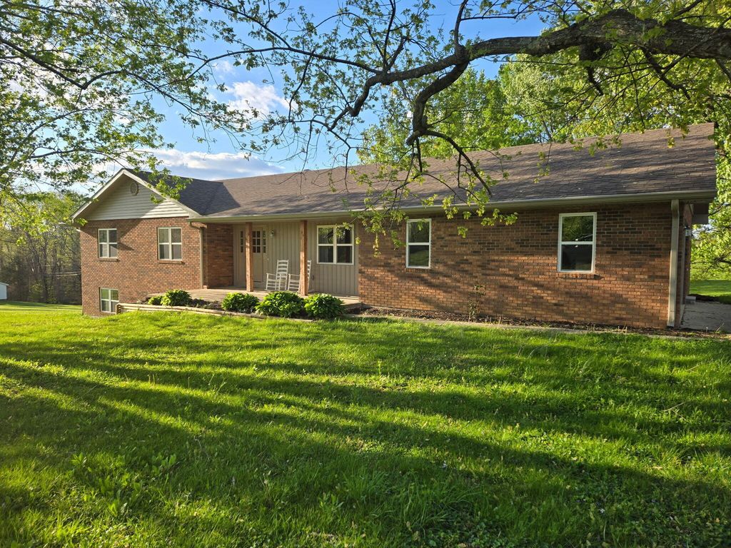 18 Ash Drive, Nancy, KY 42544