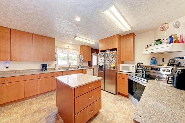 3810 18TH AVENUE W, Bradenton, FL 34205