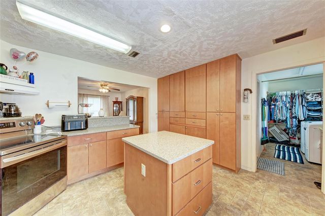 3810 18TH AVENUE W, Bradenton, FL 34205