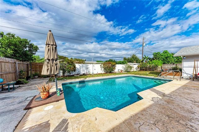 3810 18TH AVENUE W, Bradenton, FL 34205