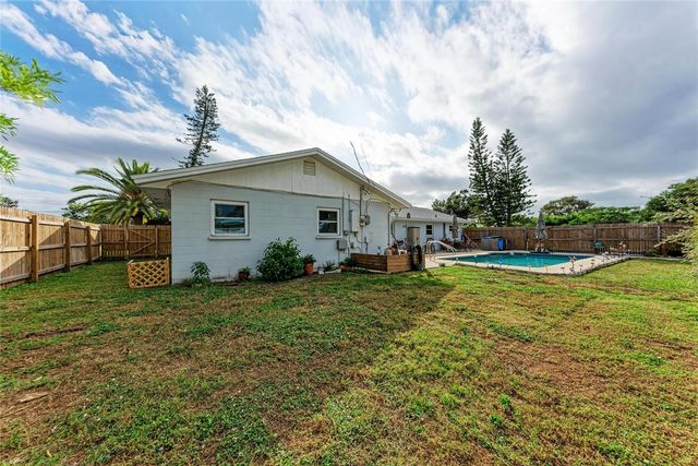 3810 18TH AVENUE W, Bradenton, FL 34205