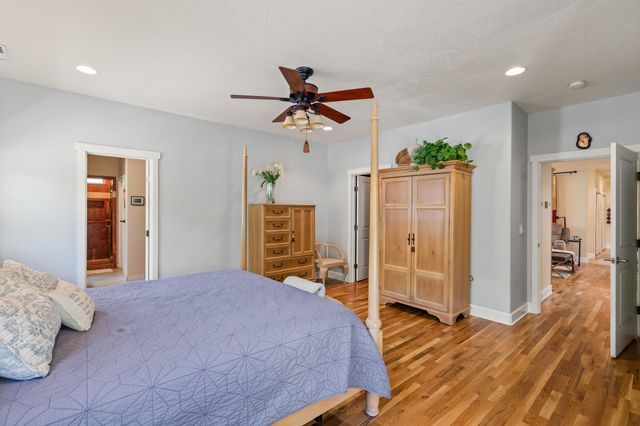 2809 Dead Indian Memorial Road, Ashland, OR 97520