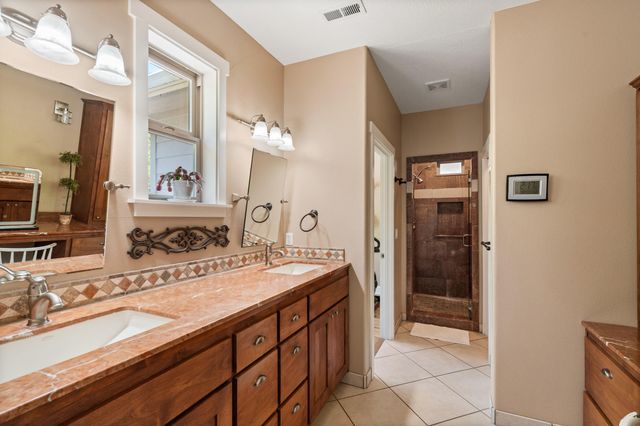 2809 Dead Indian Memorial Road, Ashland, OR 97520