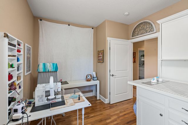 2809 Dead Indian Memorial Road, Ashland, OR 97520