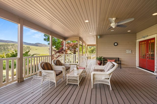 2809 Dead Indian Memorial Road, Ashland, OR 97520