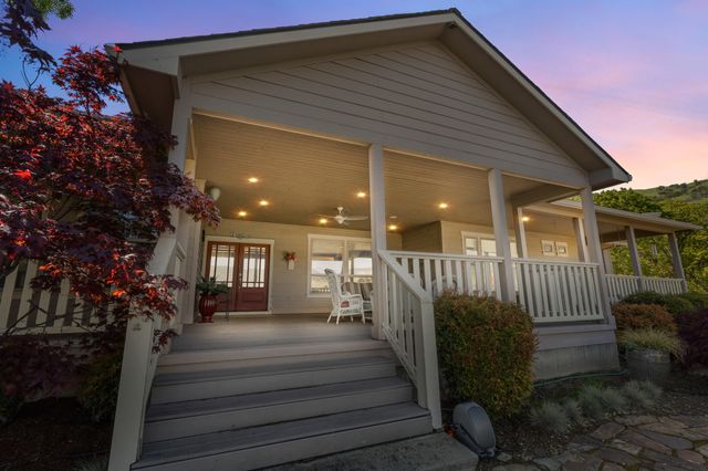 2809 Dead Indian Memorial Road, Ashland, OR 97520