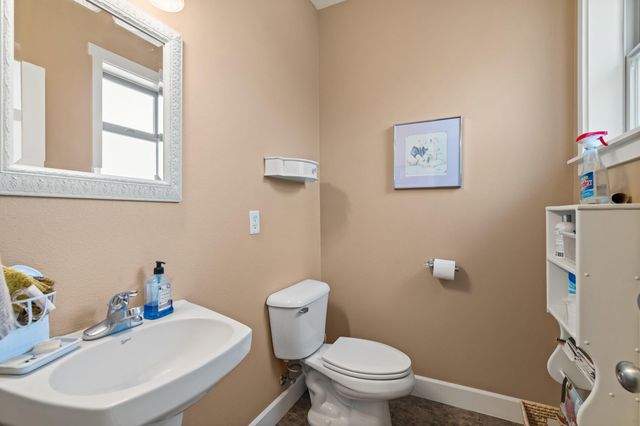 2809 Dead Indian Memorial Road, Ashland, OR 97520