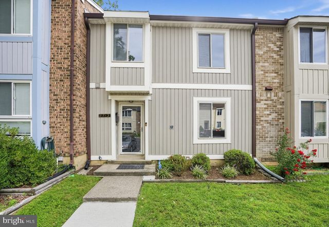 8713 RIDGE HOLLOW CT, Springfield, VA 22152