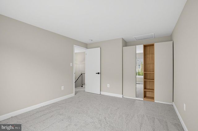 8713 RIDGE HOLLOW CT, Springfield, VA 22152