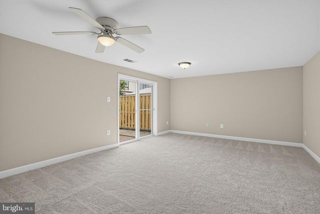 8713 RIDGE HOLLOW CT, Springfield, VA 22152