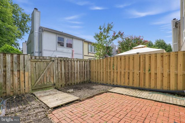 8713 RIDGE HOLLOW CT, Springfield, VA 22152