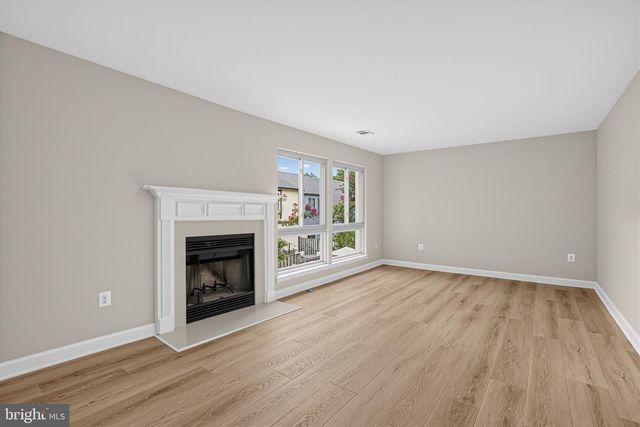 8713 RIDGE HOLLOW CT, Springfield, VA 22152