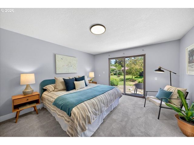 10239 N CENTRAL St, Portland, OR 97203