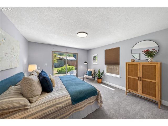 10239 N CENTRAL St, Portland, OR 97203