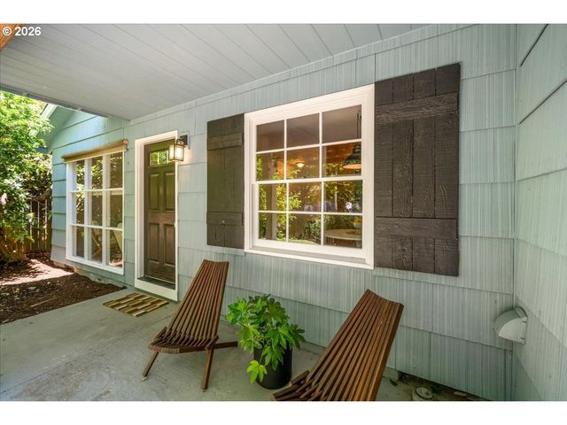 10239 N CENTRAL St, Portland, OR 97203