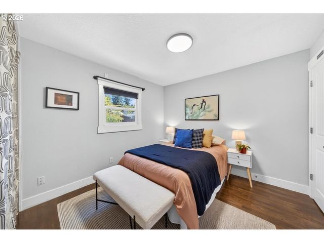 10239 N CENTRAL St, Portland, OR 97203