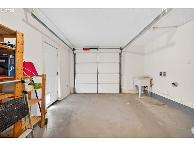 10239 N CENTRAL St, Portland, OR 97203