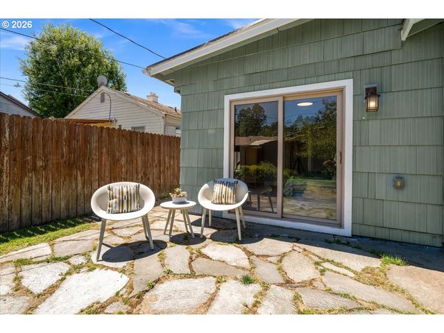 10239 N CENTRAL St, Portland, OR 97203