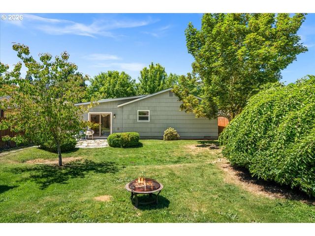 10239 N CENTRAL St, Portland, OR 97203