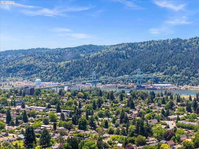 10239 N CENTRAL St, Portland, OR 97203