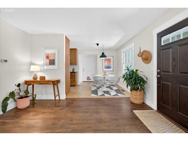 10239 N CENTRAL St, Portland, OR 97203