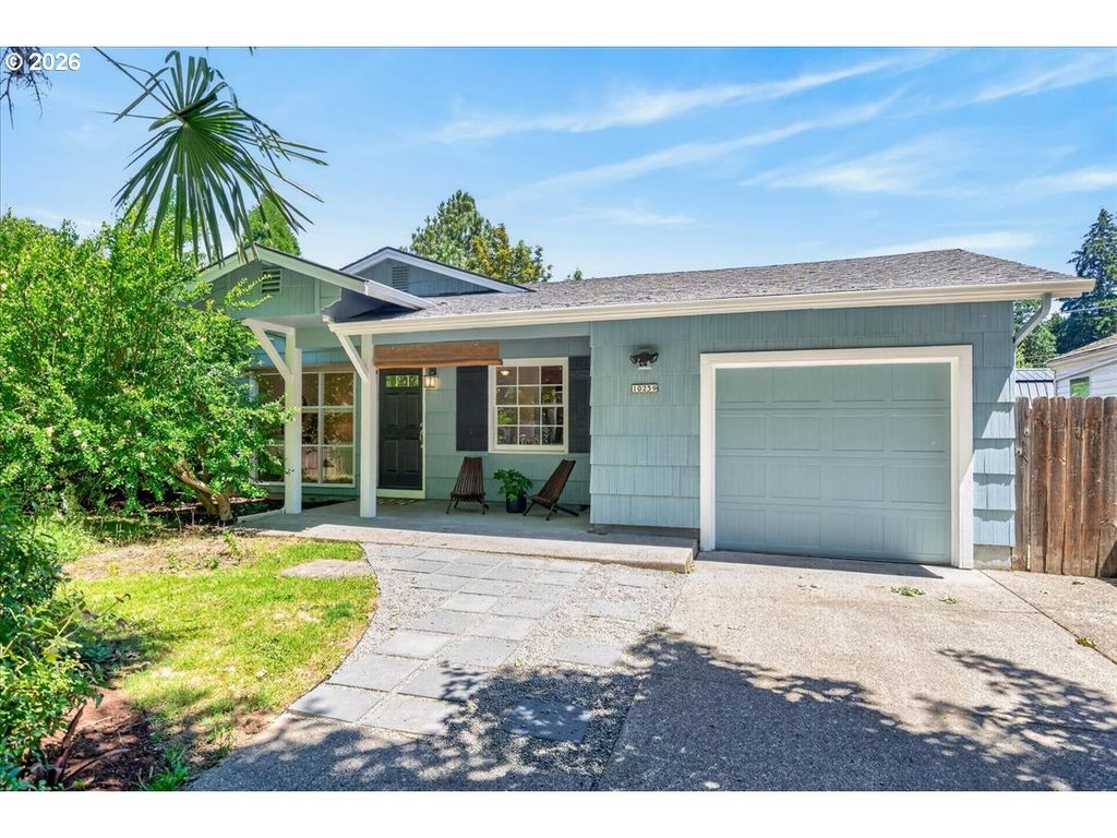 10239 N CENTRAL St, Portland, OR 97203