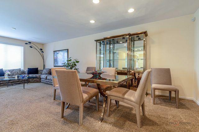351 Town Place Circle 503, Buffalo Grove, IL 60089