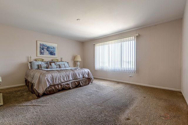 351 Town Place Circle 503, Buffalo Grove, IL 60089