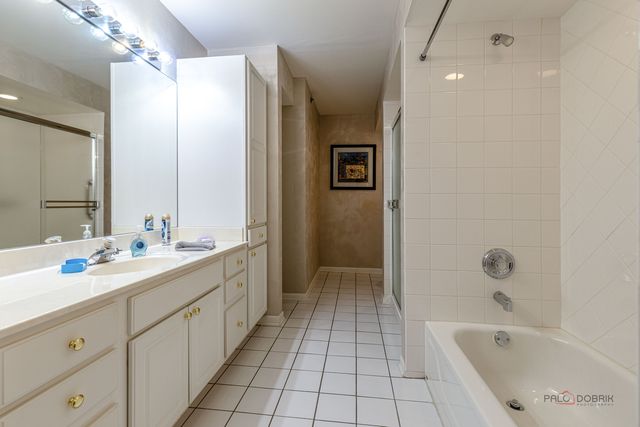 351 Town Place Circle 503, Buffalo Grove, IL 60089